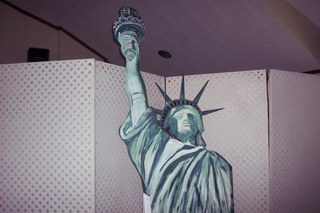 party props decorations new york theme statue of liberty props and scenery special event decore themed events themes